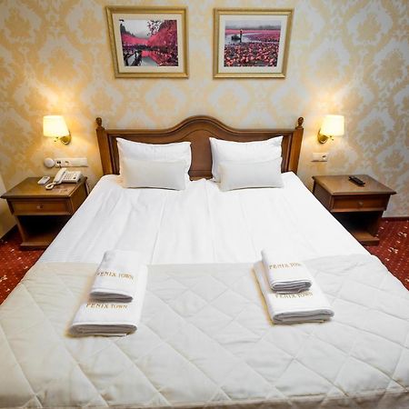 Fenix Town Hotel Виниця Екстериор снимка