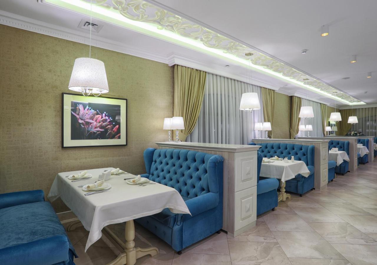 Fenix Town Hotel Виниця Екстериор снимка
