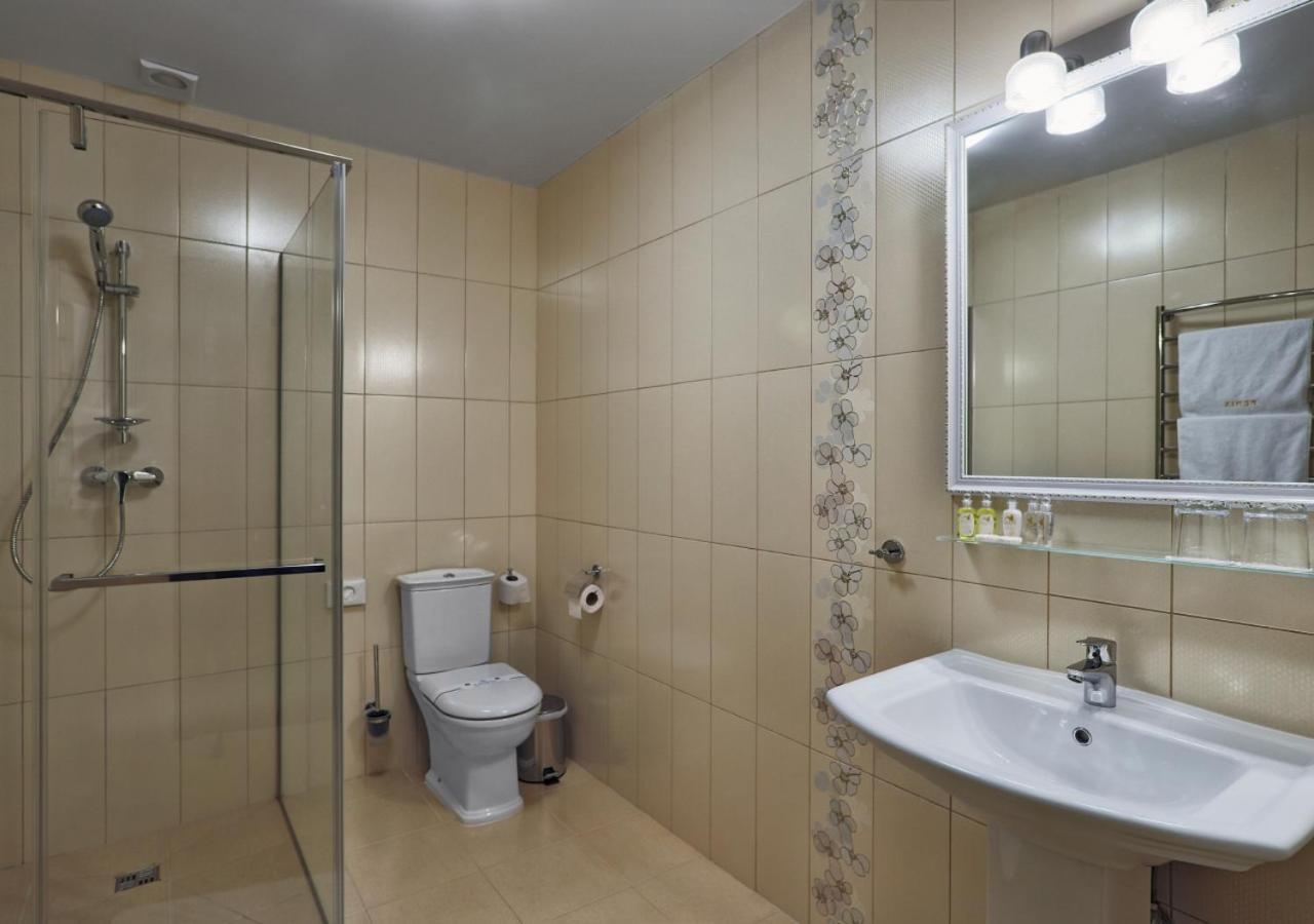 Fenix Town Hotel Виниця Екстериор снимка